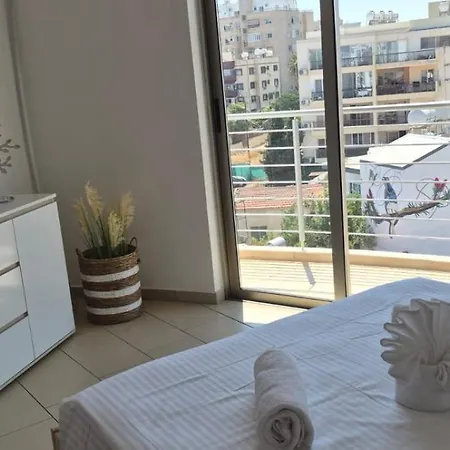 Apartment Zorzis Court 5 *