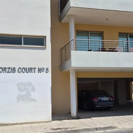 Zorzis Court 5 Lejlighed *